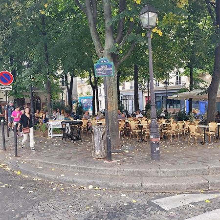 Studio Bien Equipe Au Calme A Montmartre パリ エクステリア 写真