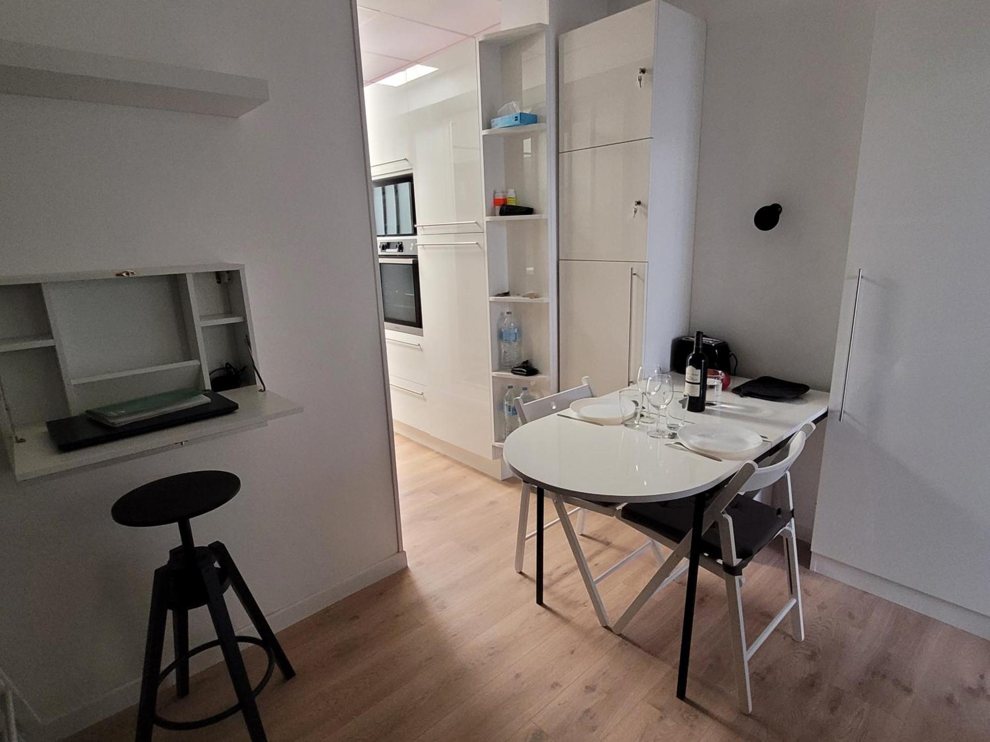 Studio Bien Equipe Au Calme A Montmartre パリ エクステリア 写真